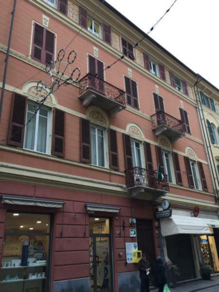 Appartement Antica Dimora à Albenga Extérieur photo